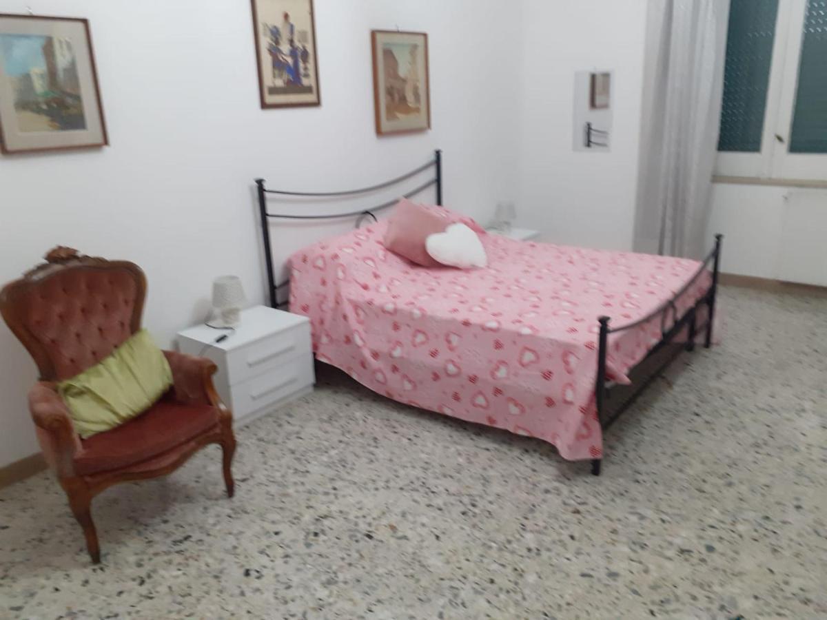 Bed and Breakfast A Casa Di Adele Caserta Exteriér fotografie
